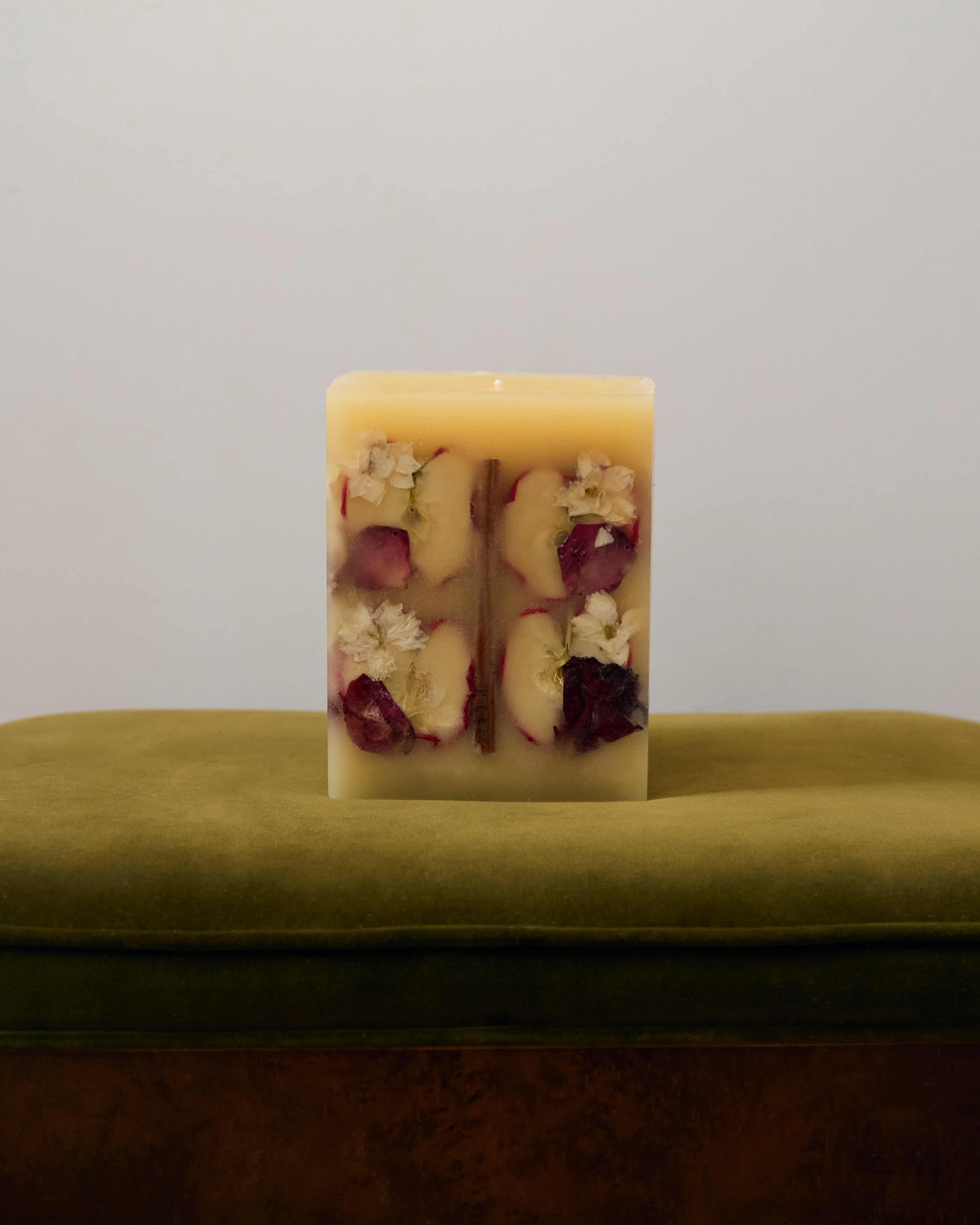 Large Spiced Apple Botanical Candle